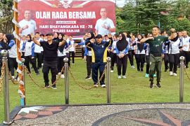 Wabup Banjar-Forkopimda jalan santai bersama peringati HUT Bhayangkara