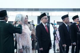 Rektor ITS lantik empat warek periode 2024-2029