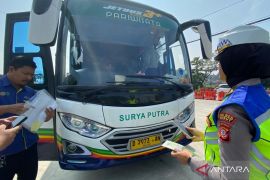 Polres dan Dishub Garut merazia klakson "telolet" bus pariwisata