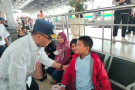 Ekonomi kemarin, insiden smelter sampai soal bus pariwisata