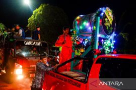 Pemkab Natuna sambut Idul Adha 1445 H dengan pawai takbir keliling