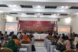 KPU Sambas gelar bimtek pemutakhiran data pemilih bagi PPK