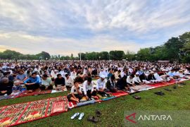 Masyarakat Balikpapan padati Lapangan Merdeka gelar Salat Idul Adha
