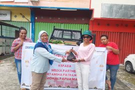 FJPI Papua distribusikan daging sapi kurban bantuan Pertamina bagi jurnalis