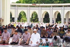 Plh. Walikota Padang Panjang: Idul Adha tahun ini momentum berbagi di tengah keprihatinan dampak bencana
