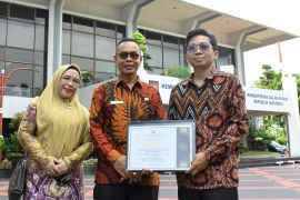 HSS raih peringkat dua kabupaten berprestasi kendalikan inflasi