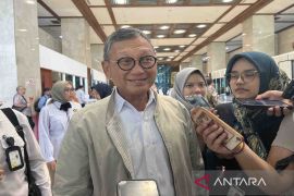 Menteri ESDM pastikan subsidi listrik 2025 sasar rumah tangga rentan