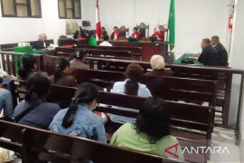 Oknum anggota Polres Buru terlibat kasus narkoba jalani persidangan