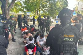 BNN&nbsp;dan tim gabungan razia tempat peredaran narkoba di Kota Palu