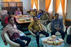 Pemkab Tanah Laut hibahkan anggaran Pilkada sebesar Rp52 miliar