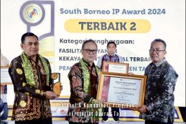 Pemkab Tapin raih penghargaan layanan HKI dari Kemenkumham Kalsel