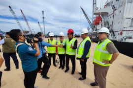 DPR RI desak pemerintah percepat program strategis nasional