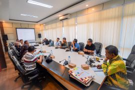 Pemkab Paser gelar rapat pengukuhan perpanjangan Jabatan Kades dan BPD