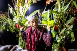 Ritual Yadnya Kasada oleh Suku Tengger