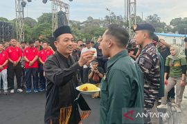 Walau badai menghadang, Dewaruci sukses bawa Laskar Rempah ke Sabang