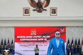 Sahroni minta kader NasDem terpilih kembalikan uang kepada rakyat