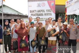 Ribuan warga Banjarmasin "serbu" bakti sosial dari Akpol 1992