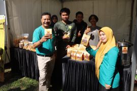 Dishut Jabar gelorakan "pasar leuweung" tingkatkan ekonomi petani hutan