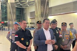 Tangani kendala sistem perlintasan Bandara Soetta, Imigrasi tambah personel