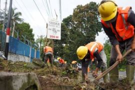 Padat Karya pemeliharaan jalan menyerap 51.964 tenaga kerja