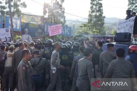 Penertiban PKL, Lalu lintas Jalur Wisata Puncak kembali lancar