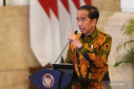 Presiden minta harga alkes dan obat-obatan dapat ditekan turun
