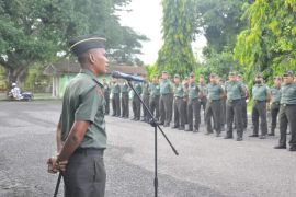 Dandim Polman minta prajuritnya jauhi judi "online"