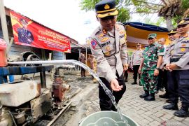 Polres Situbondo bangun sumur bor  bantu warga kesulitan air bersih