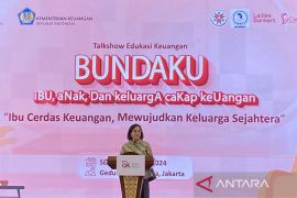Menkeu ingatkan masyarakat saring informasi demi hindari bahaya pinjol