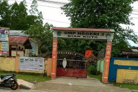 DLH siapkan dua SMP Biak menuju Sekolah Adiwiyata Mandiri