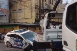 Mobil polisi kontra suv mini di Medan, apa penyebannya?