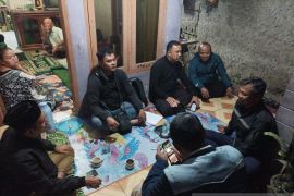 Polisi selidiki tewasnya tiga pemuda di Sukabumi diduga menenggak miras oplosan