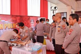 Polda Kalteng laksanakan bakti kesehatan secara gratis untuk masyarakat