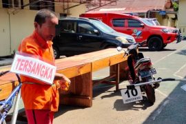 Polres Tabalong reka ulang kasus penganiayaan di Desa Talan