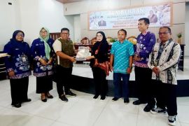 Pemkab Barito Utara latih UKM budi daya jamur tiram