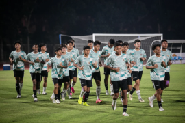 Latihan Timnas Indonesia U-16 jelang lawan Laos malam ini Page 1 Small
