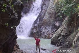 Curug Cierang jadi destinasi wisata andalan baru Kabupaten Sukabumi