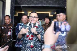 Menteri PANRB  dorong penguatan layanan digital dan jemput bola