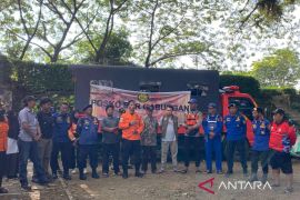 Basarnas Samarinda pantau pencarian anak tenggelam  mesti dihentikan