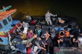 Melindungi bangsa dari jerat migrasi ilegal di titik rentan