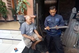 Jelang Idul Adha, pesanan golok dan pisau pun ikut meningkat
