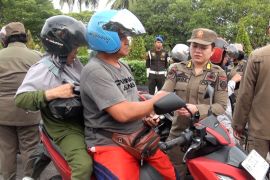 Tim gabungan Kota Palangka Raya gelar operasi yustisi e-KTP