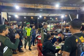 Tim gabungan sasar judi online di warkop Banda Aceh