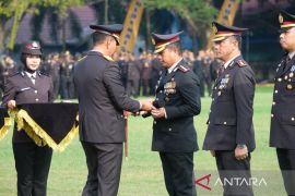 Kelana Jaya Cs raih Pin Emas Kapolri di Hari Bhayangkara ke-78