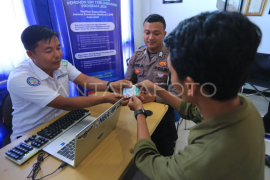 Uji coba penerapan BPJS Kesehatan untuk pembuatan SIM Page 1 Small