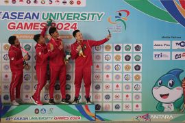 Tim renang putra Indonesia rebut medali emas ASEAN University Games 