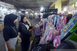 Penjualan seragam dan perlengkapan sekolah di Lampung Page 3 Small