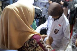 Penjualan seragam dan perlengkapan sekolah di Lampung Page 1 Small