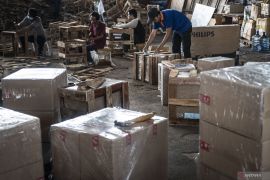 Pakar ingatkan lonjakan biaya logistik imbas kenaikan avtur