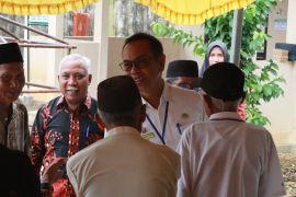 Sekda HSS resmikan pembukaan sekolah lansia